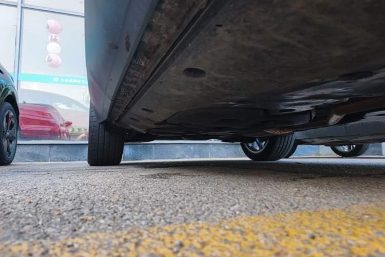 Used Volkswagen Teramont 2024 380TSI Four-Wheel Drive Longxiang Edition Right Side Sill