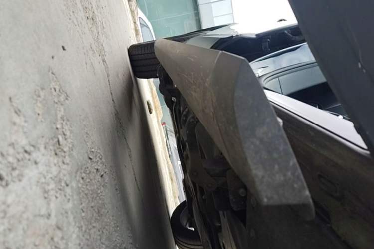Used Volkswagen Teramont 2024 380TSI Four-Wheel Drive Prestige Luxury Edition Right Side Sill