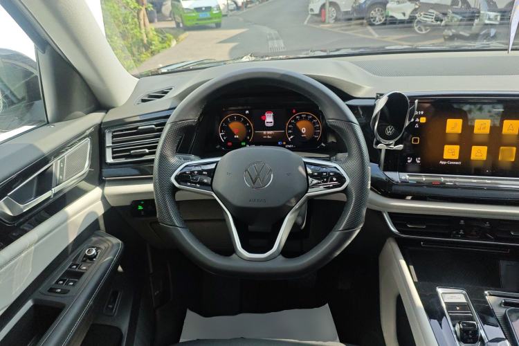 Used Volkswagen Teramont 2024 380TSI Four-Wheel Drive Prestige Luxury Edition Steering Wheel