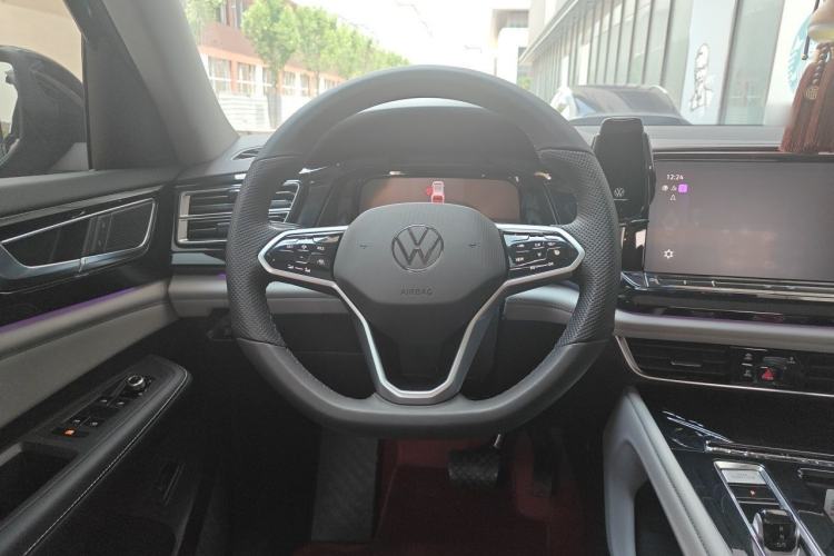 Used Volkswagen Teramont 2024 380TSI All-Wheel Drive Longyao Edition Steering Wheel