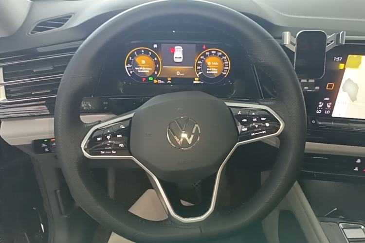 Used Volkswagen Teramont 2024 380TSI All-Wheel Drive Longyao Edition Steering Wheel