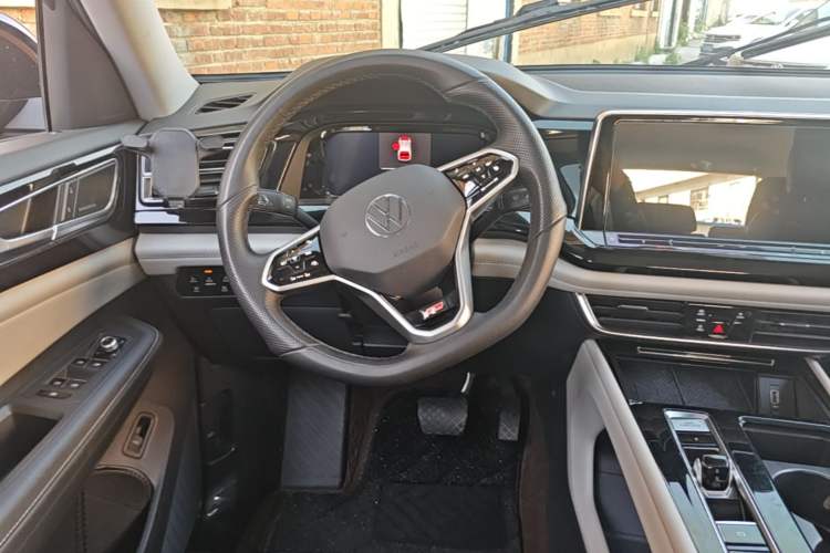 Used Volkswagen Teramont 2024 380TSI Four-Wheel Drive Prestige Flagship Edition Steering Wheel