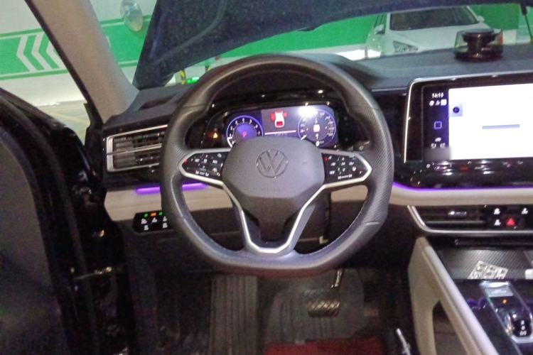 Used Volkswagen Teramont 2024 380TSI All-Wheel Drive Longyao Edition Steering Wheel