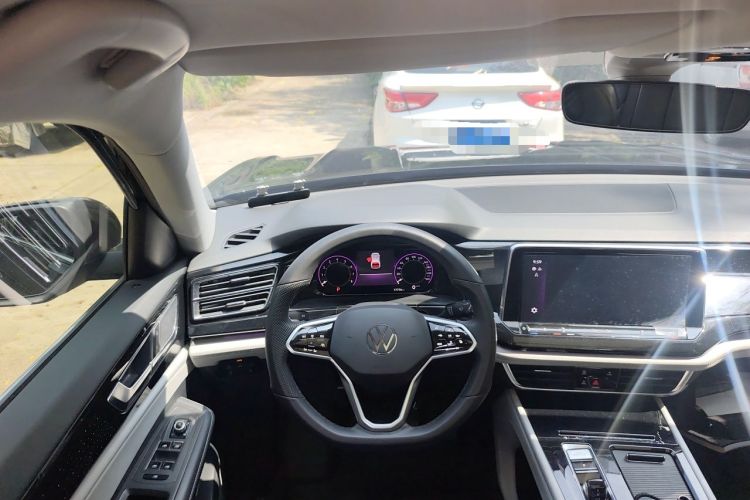 Used Volkswagen Teramont 2024 380TSI Four-Wheel Drive Prestige Luxury Edition Steering Wheel