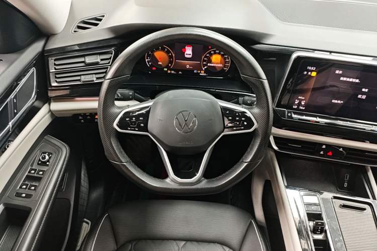 Used Volkswagen Teramont 2024 380TSI All-Wheel Drive Longyao Edition Steering Wheel