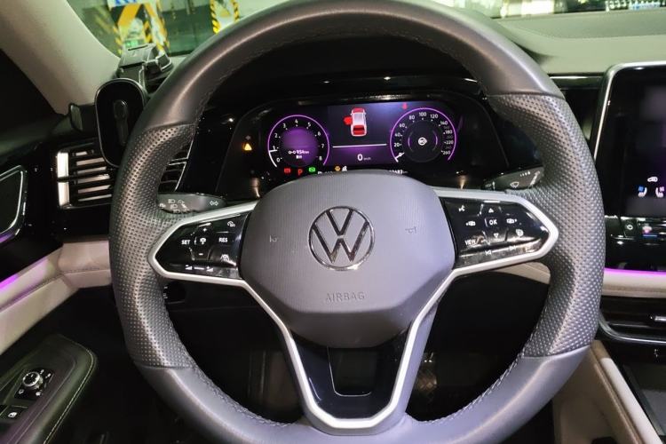 Used Volkswagen Teramont 2024 380TSI All-Wheel Drive Longyao Edition Steering Wheel