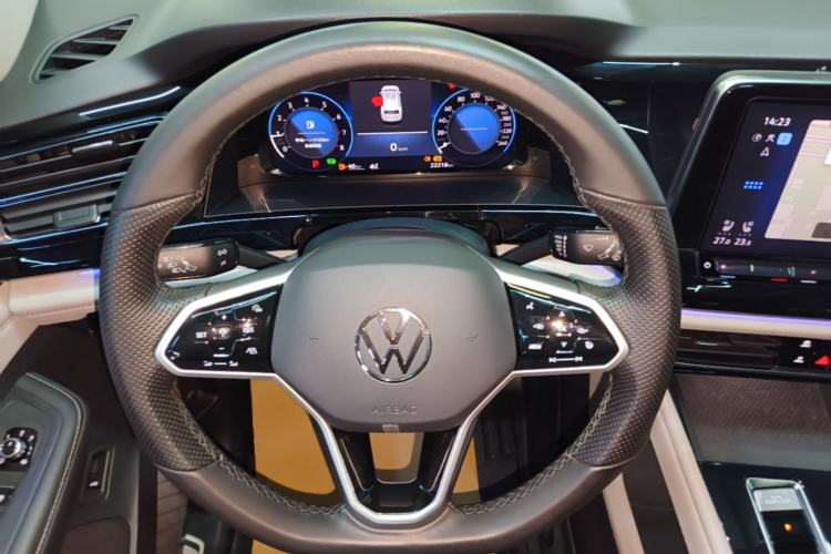 Used Volkswagen Teramont 2024 380TSI All-Wheel Drive Longyao Edition Steering Wheel