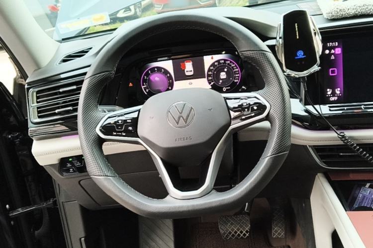 Used Volkswagen Teramont 2024 380TSI Four-Wheel Drive Prestige Luxury Edition Steering Wheel