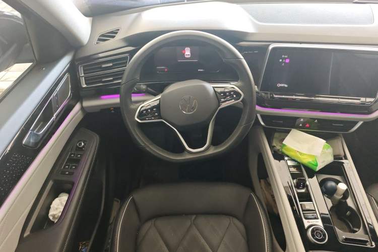 Used Volkswagen Teramont 2024 380TSI Four-Wheel Drive Prestige Luxury Edition Steering Wheel