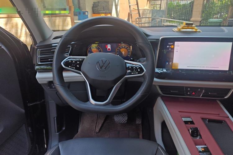 Used Volkswagen Teramont 2024 530 V6 Four-Wheel Drive Prestige Flagship Edition Steering Wheel