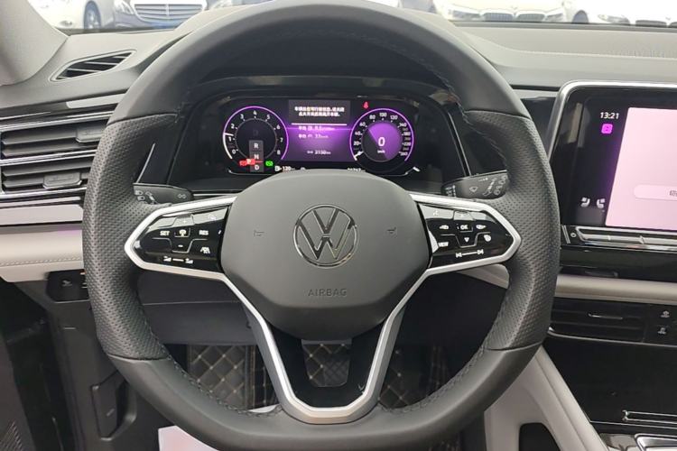 Used Volkswagen Teramont 2024 380TSI All-Wheel Drive Longyao Edition Steering Wheel