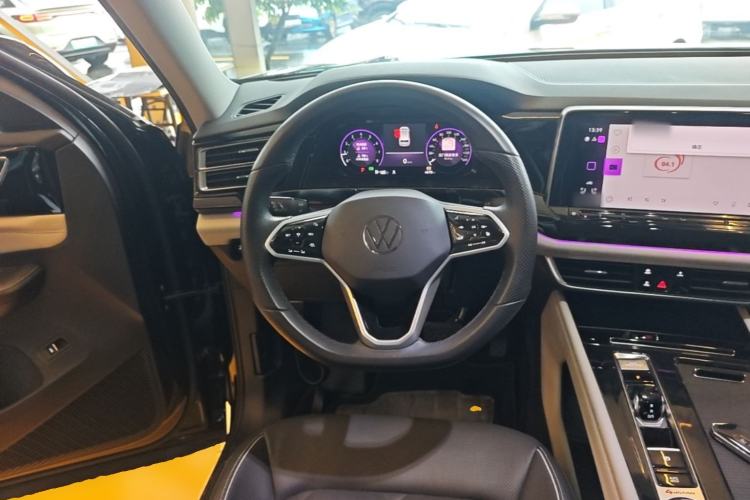 Used Volkswagen Teramont 2024 380TSI All-Wheel Drive Longyao Edition Steering Wheel