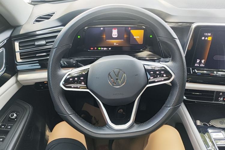 Used Volkswagen Teramont 2024 380TSI All-Wheel Drive Longyao Edition Steering Wheel