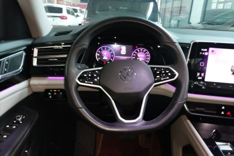 Used Volkswagen Teramont 2024 380TSI All-Wheel Drive Longyao Edition Steering Wheel