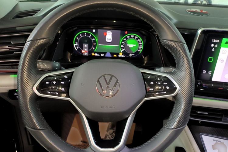Used Volkswagen Teramont 2024 380TSI Four-Wheel Drive Prestige Luxury Edition Steering Wheel