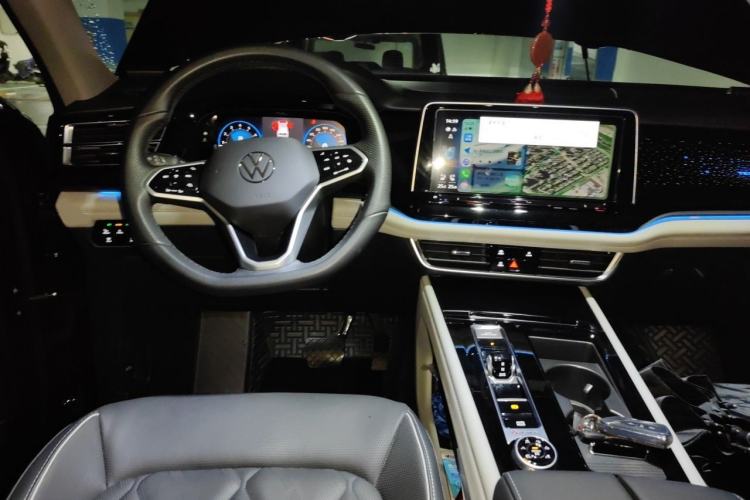 Used Volkswagen Teramont 2024 380TSI All-Wheel Drive Longyao Edition Steering Wheel
