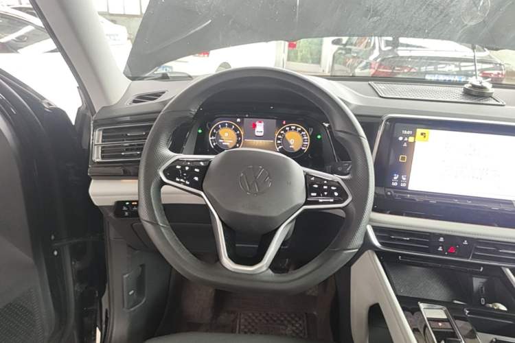 Used Volkswagen Teramont 2024 380TSI Four-Wheel Drive Prestige Luxury Edition Steering Wheel