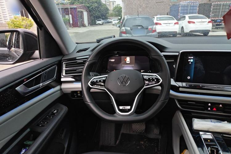 Used Volkswagen Teramont 2024 380TSI All-Wheel Drive Longyao Edition Steering Wheel