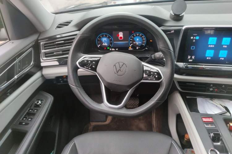 Used Volkswagen Teramont 2024 380TSI Four-Wheel Drive Prestige Flagship Edition Steering Wheel