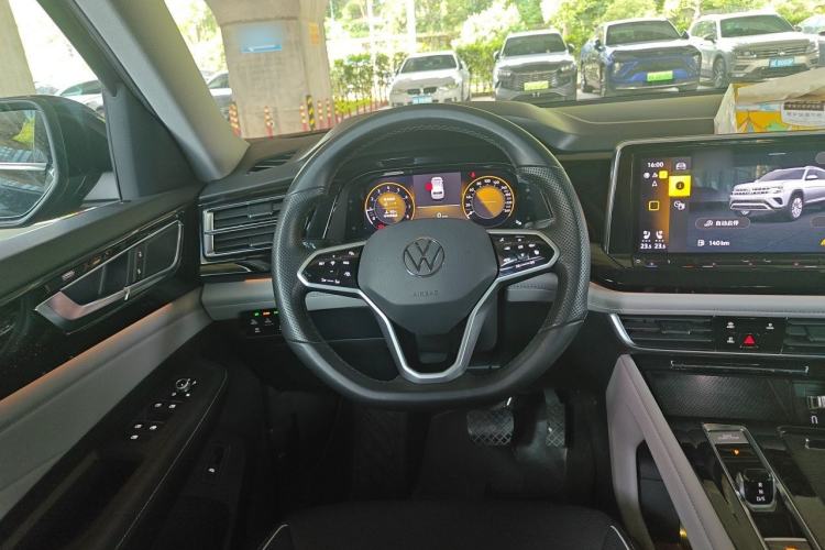 Used Volkswagen Teramont 2024 380TSI All-Wheel Drive Longyao Edition Steering Wheel
