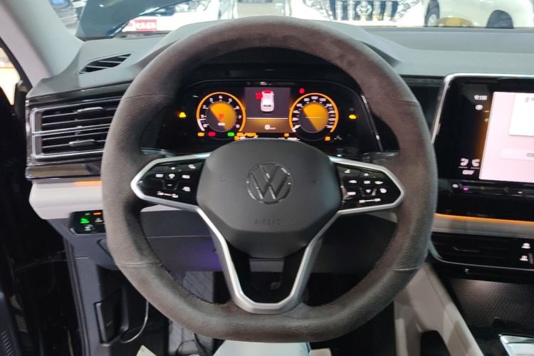 Used Volkswagen Teramont 2024 380TSI All-Wheel Drive Longyao Edition Steering Wheel