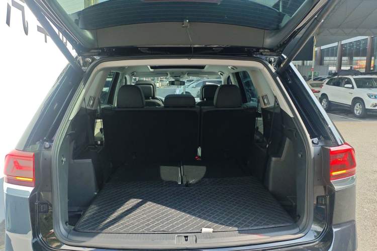 Used Volkswagen Teramont 2024 380TSI Four-Wheel Drive Prestige Luxury Edition Trunk