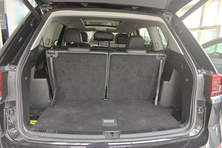 Used Volkswagen Teramont 2024 380TSI Four-Wheel Drive Longxiang Edition Trunk