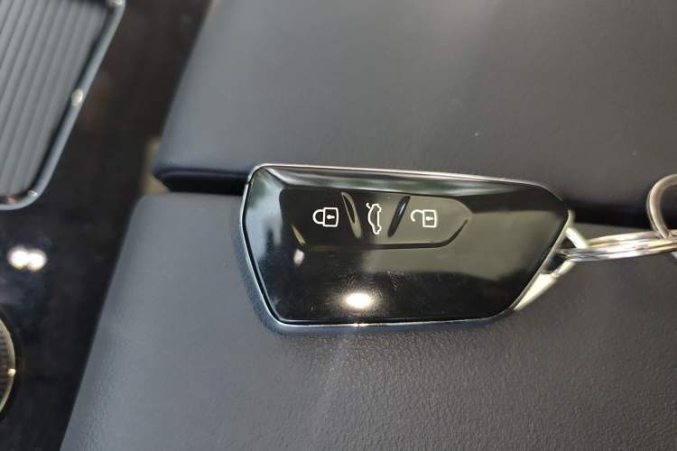 Used Volkswagen Teramont 2024 380TSI Four-Wheel Drive Prestige Luxury Edition Vehicle Key