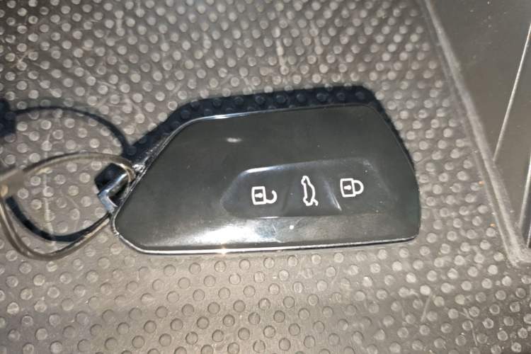 Used Volkswagen Teramont 2024 380TSI Four-Wheel Drive Prestige Luxury Edition Vehicle Key