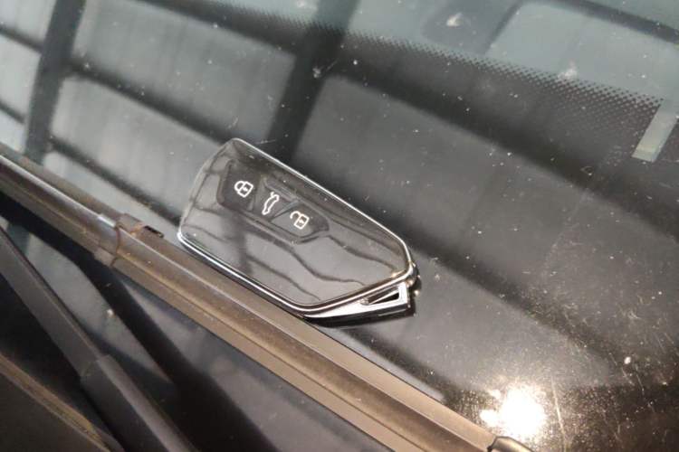 Used Volkswagen Teramont 2024 380TSI Four-Wheel Drive Prestige Flagship Edition Vehicle Key