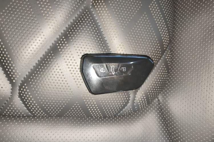 Used Volkswagen Teramont 2024 380TSI All-Wheel Drive Longyao Edition Vehicle Key