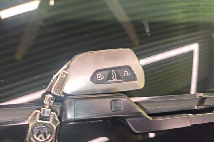 Used Volkswagen Teramont 2024 380TSI Four-Wheel Drive Longxiang Edition Vehicle Key