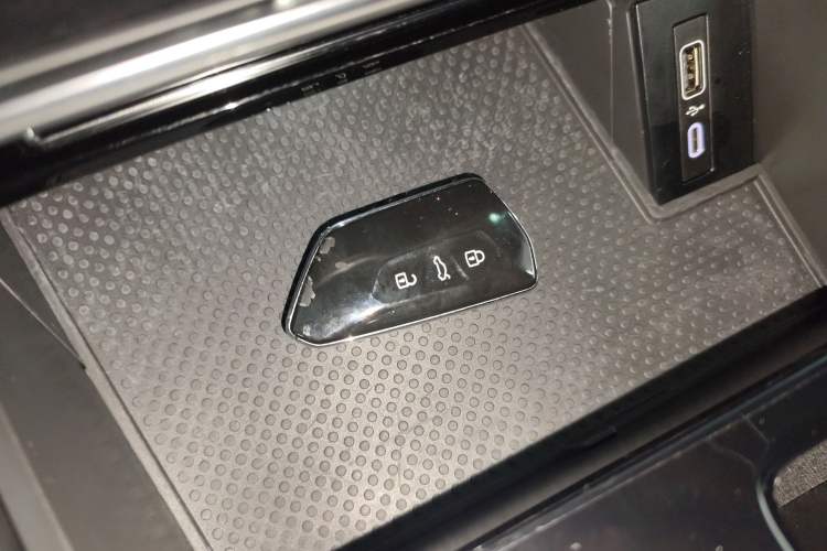 Used Volkswagen Teramont 2024 380TSI Four-Wheel Drive Prestige Luxury Edition Vehicle Key