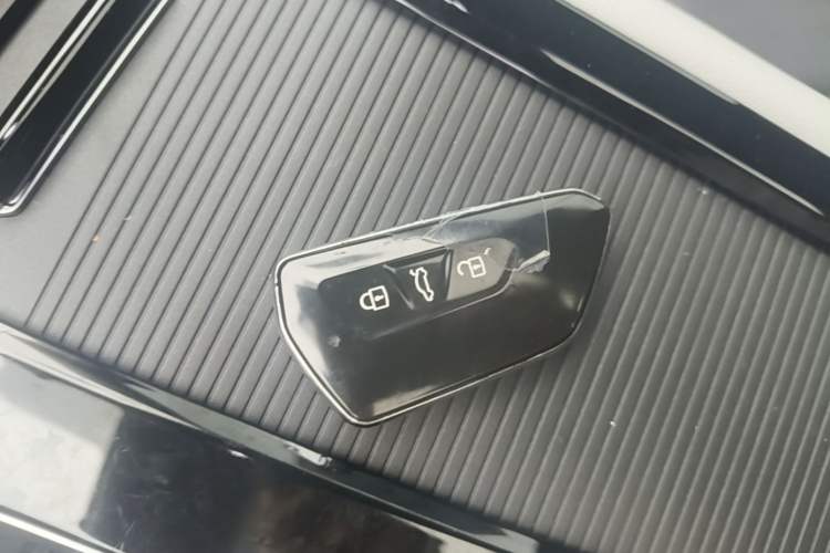 Used Volkswagen Teramont 2024 380TSI Four-Wheel Drive Longxiang Edition Vehicle Key
