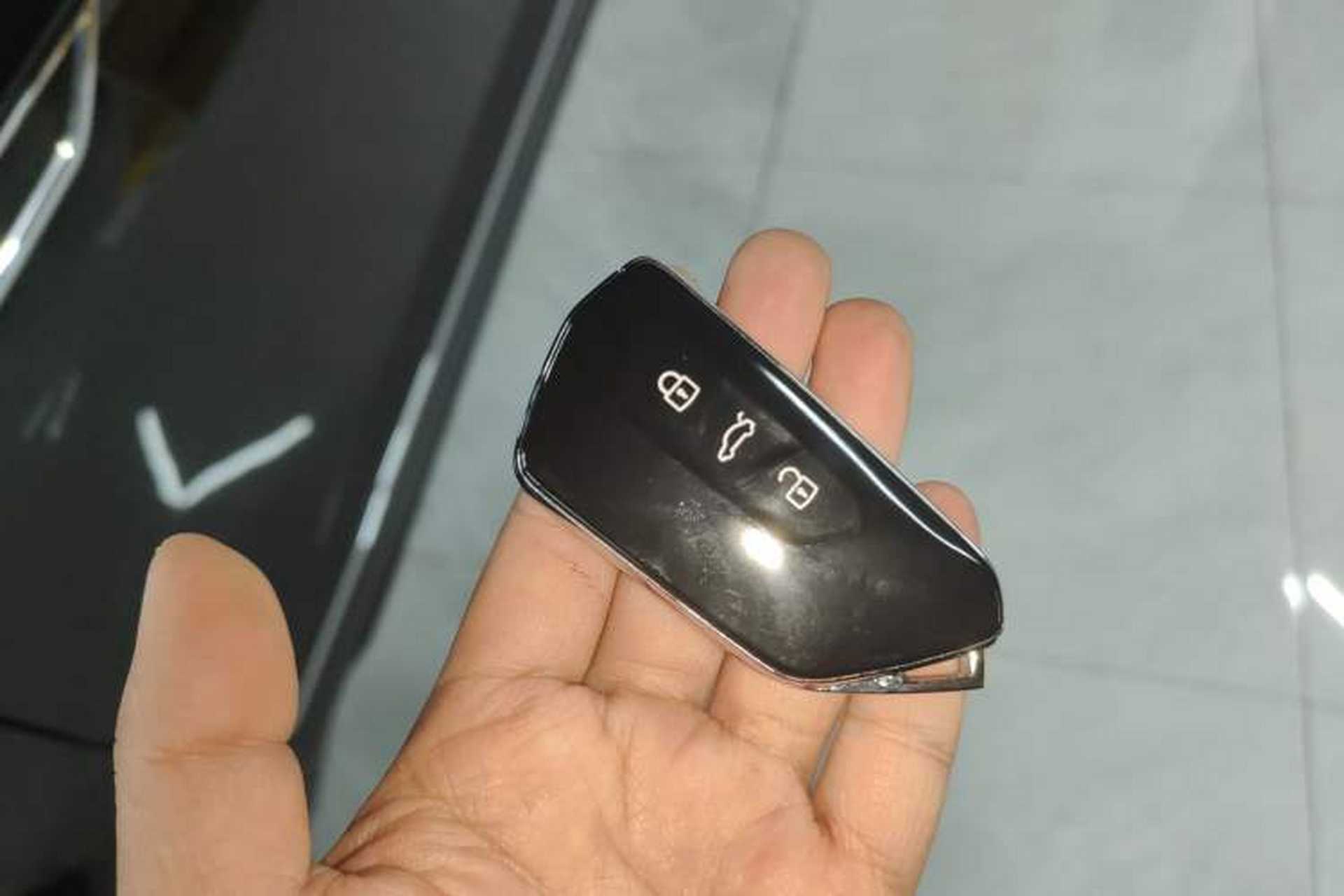 Used Volkswagen Teramont 2024 380TSI All-Wheel Drive Longyao Edition Vehicle Key