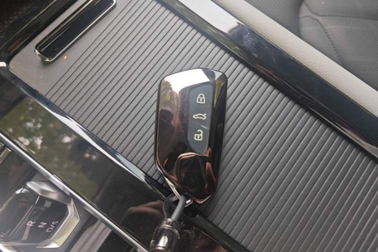Used Volkswagen Teramont 2024 380TSI Four-Wheel Drive Prestige Luxury Edition Vehicle Key
