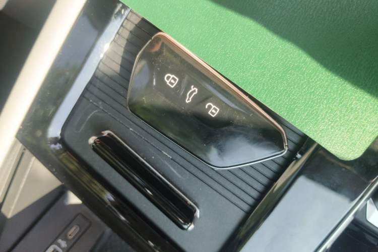 Used Volkswagen Teramont 2024 380TSI All-Wheel Drive Longyao Edition Vehicle Key