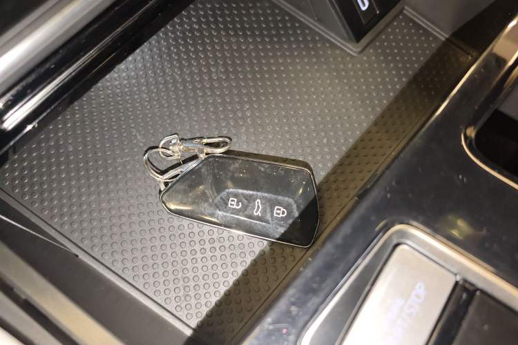 Used Volkswagen Teramont 2024 380TSI Four-Wheel Drive Prestige Luxury Edition Vehicle Key