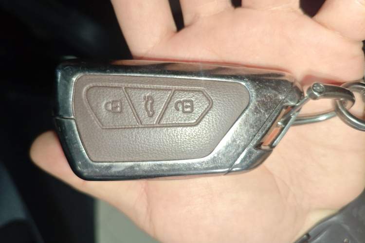 Used Volkswagen Teramont 2024 380TSI Four-Wheel Drive Dragon Edition Vehicle Key