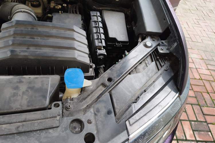 Used Volkswagen Teramont 2024 380TSI Four-Wheel Drive Prestige Flagship Edition Engine Bay Left