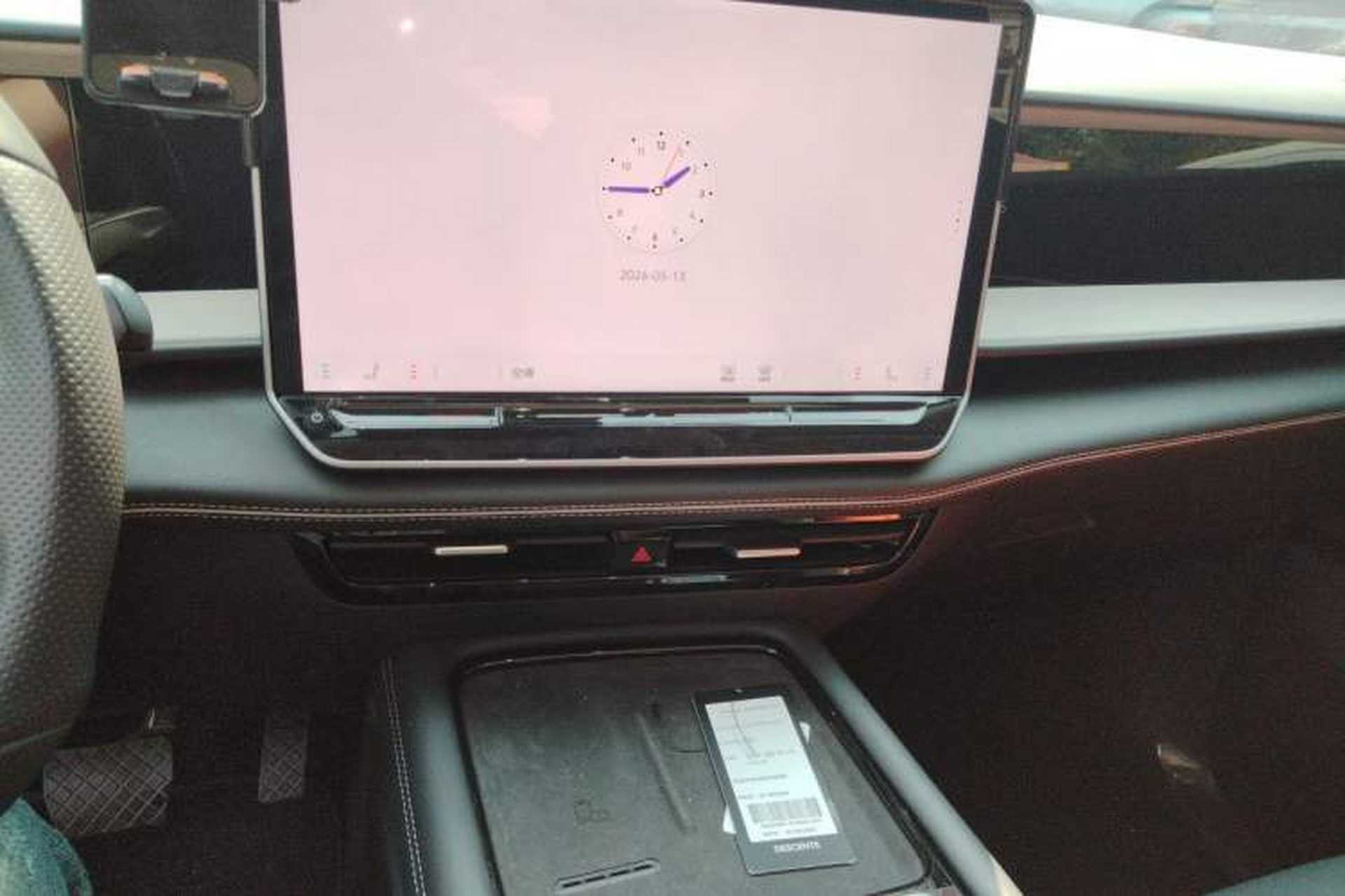 Used Volkswagen Teramont 2025 Tiguan Pro 450TSI 4Motion Crosswind Edition Audio And AC Panel