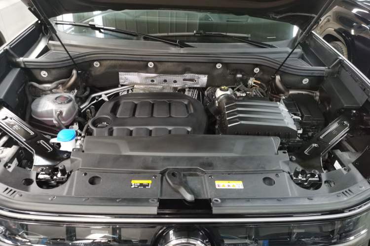 Used Volkswagen Teramont 2025 Tiguan Pro 450TSI Four-Wheel Drive Summit Edition Engine Bay