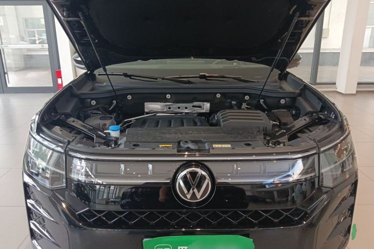 Used Volkswagen Teramont 2025 Tiguan Pro 450TSI Four-Wheel Drive Summit Edition Engine Bay