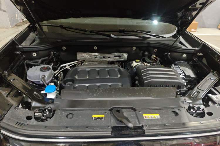 Used Volkswagen Teramont 2025 Tiguan Pro 450TSI Four-Wheel Drive Summit Edition Engine Bay