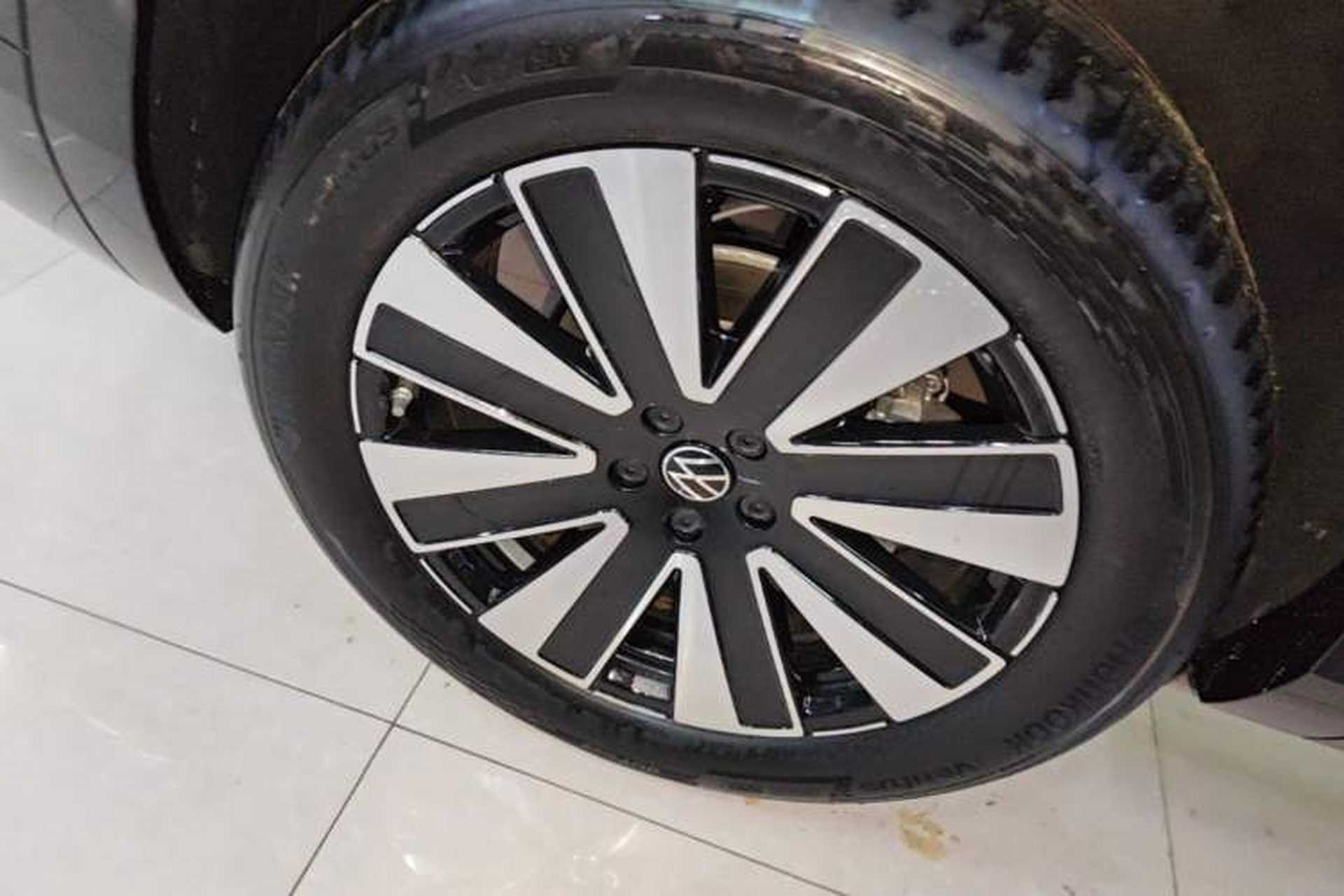 Used Volkswagen Teramont 2025 Tiguan Pro 450TSI 4Motion Crosswind Edition Exterior 2
