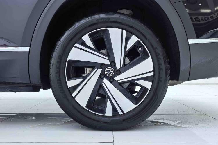 Used Volkswagen Teramont 2025 380TSI All-Wheel-Drive Excellence Edition Exterior 6