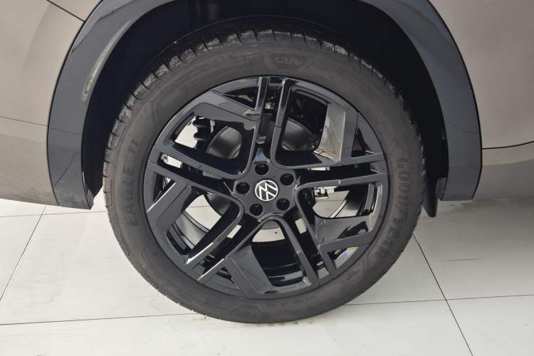 Used Volkswagen Teramont 2025 Tiguan Pro 450TSI Four-Wheel Drive Summit Edition Exterior 7