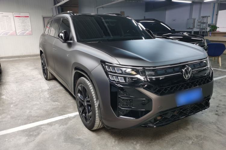 Used Volkswagen Teramont 2025 Tiguan Pro 450TSI Four-Wheel Drive Summit Edition Front Right 45 Deg