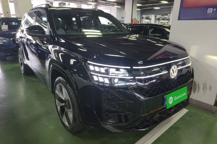 Used Volkswagen Teramont 2025 Tiguan Pro 450TSI 4Motion Crosswind Edition Front Right 45 Deg