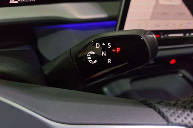 Used Volkswagen Teramont 2025 Tiguan Pro 450TSI Four-Wheel Drive Summit Edition Gear Lever